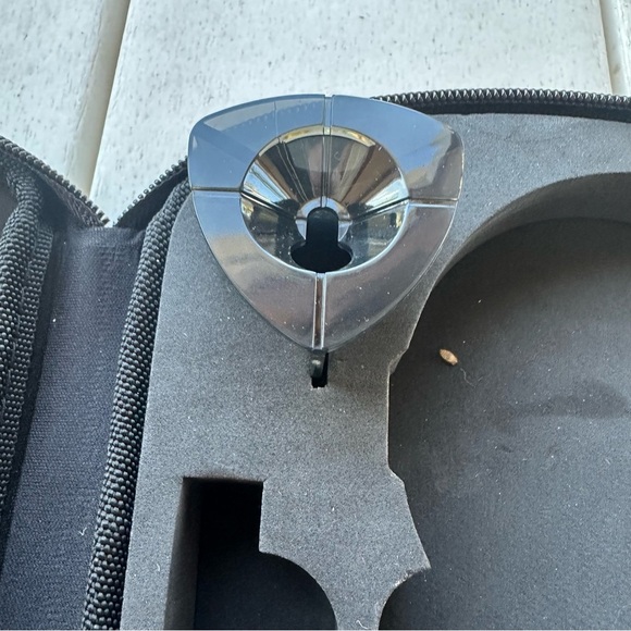 Black & Decker BullsEye Auto-Leveling Laser with Case BDL190S - Picture 11 of 15